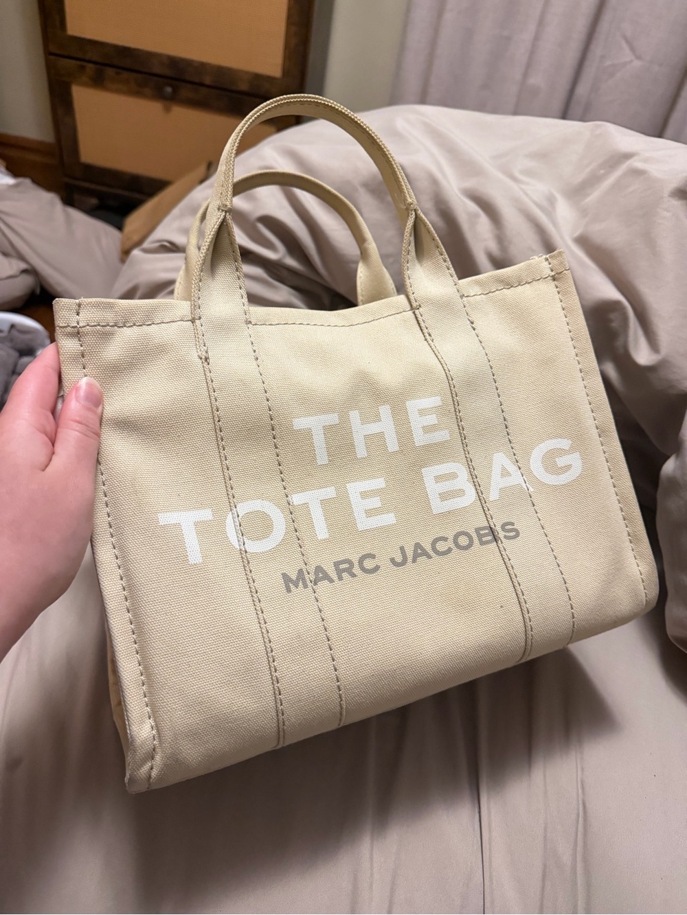 Marc Jacobs Cream Canvas The Tote Bag - Picture 4 of 11